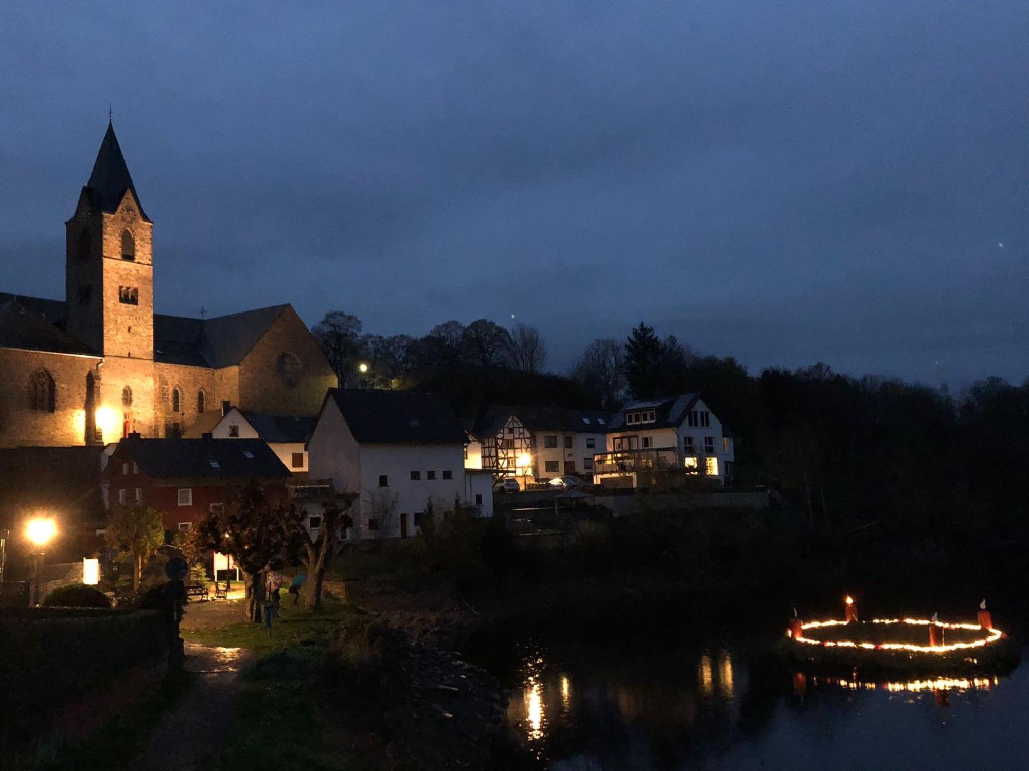 Ritterstube - Eifelstuben Mit Charme, Naehe See Und Burg, Aussergewoehnlich, Vulkaneifel Ulmen Bagian luar foto